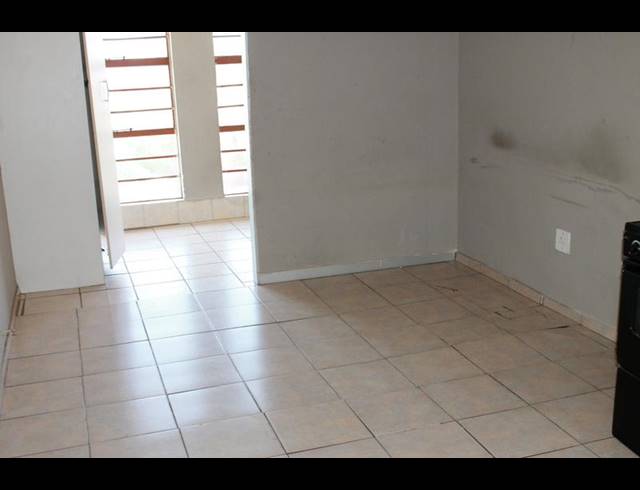 0 BEDROOM HOUSE FOR SALE IN COMMERCIA